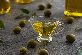 Чем полезно оливковое масло, полезные свойства, польза для мужчин и женщин